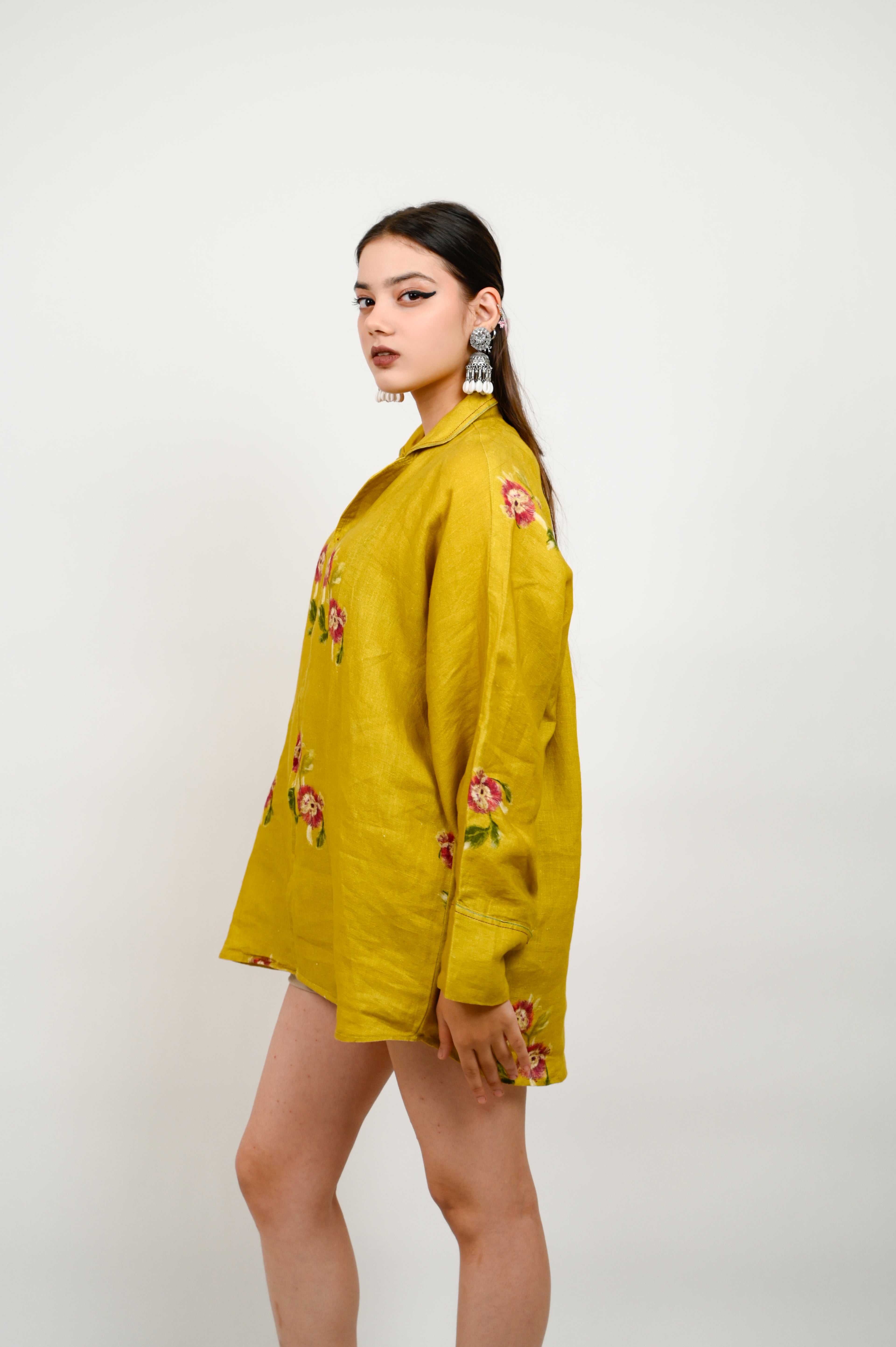 Manjal unisex shirt