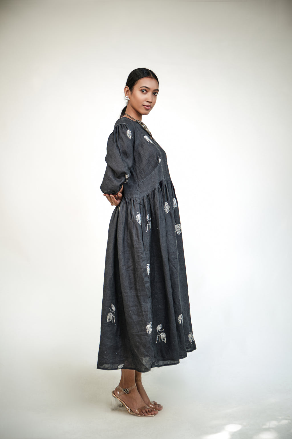 Mulaku classic long dress
