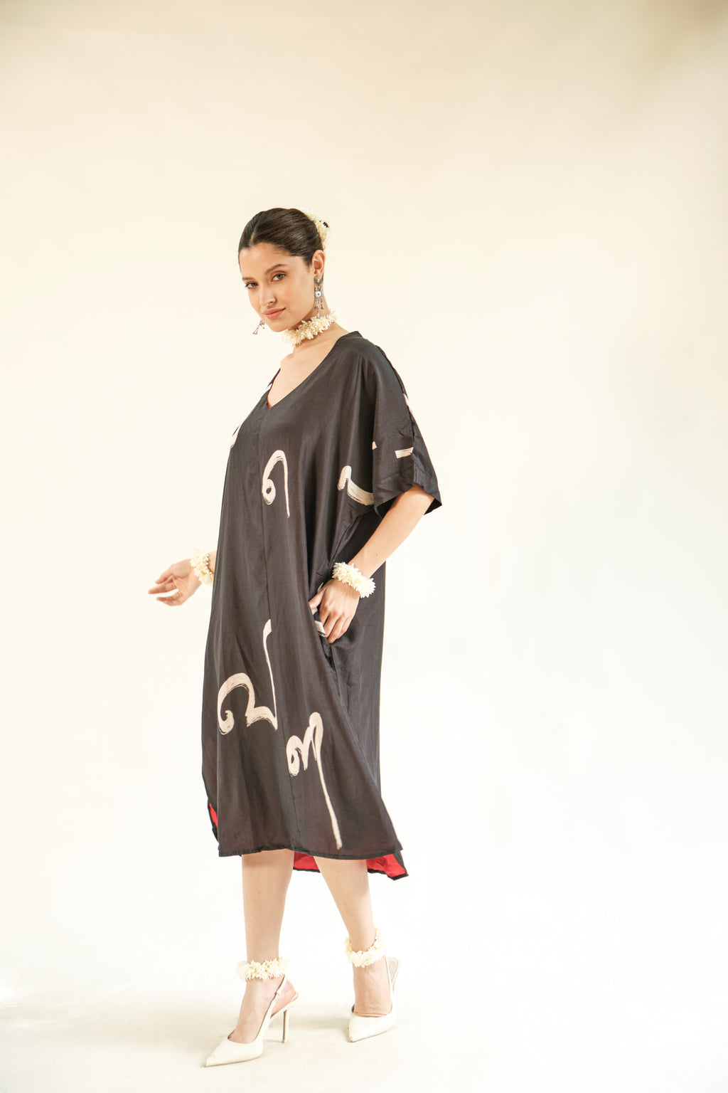 Aksharam varambu kurta