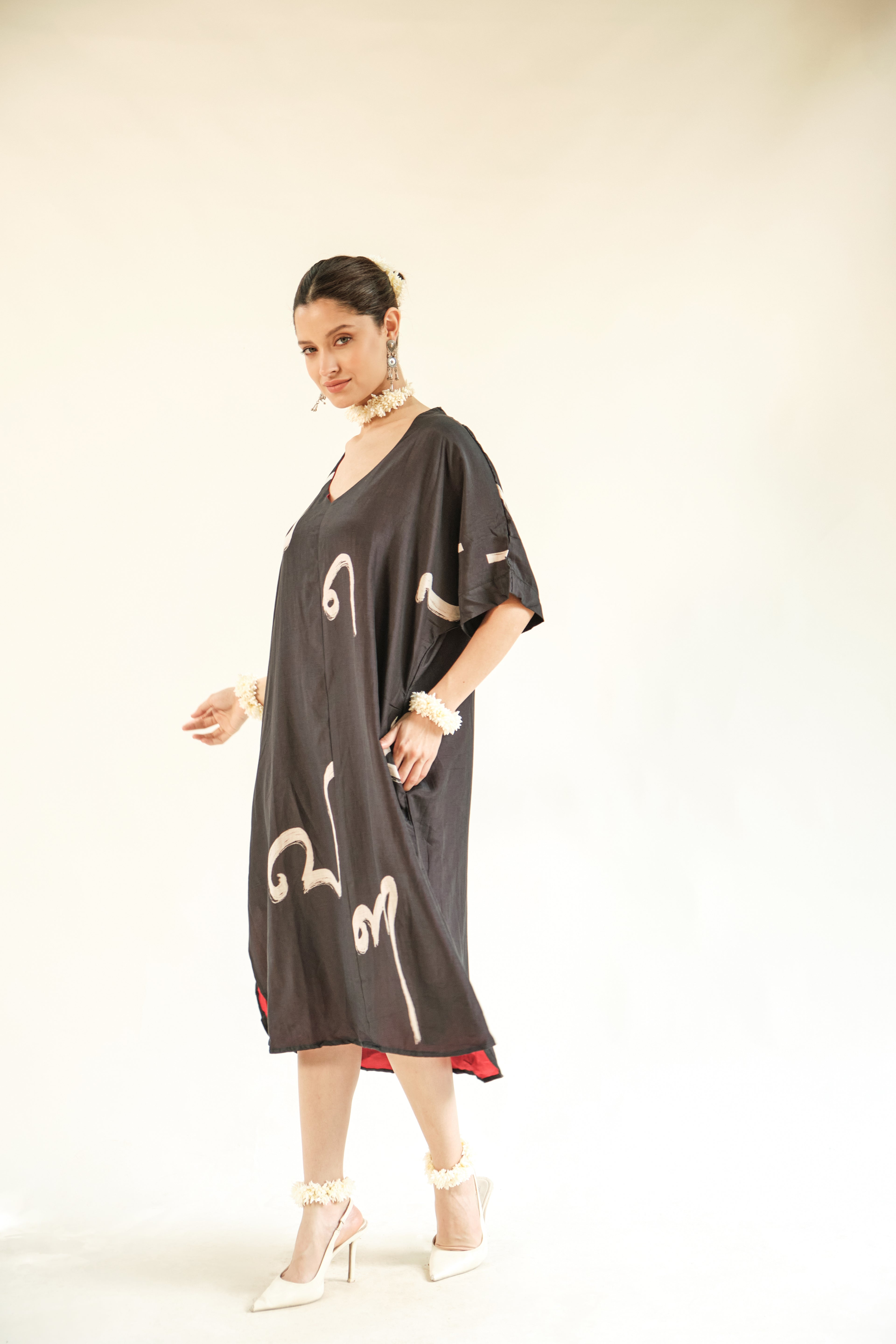 Aksharam varambu kurta