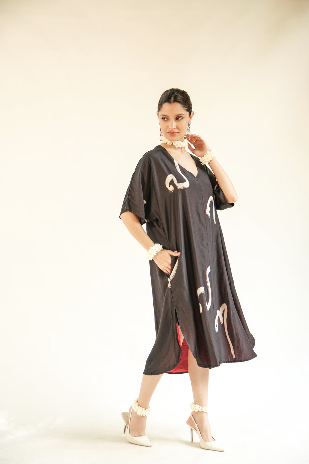 Aksharam varambu kurta