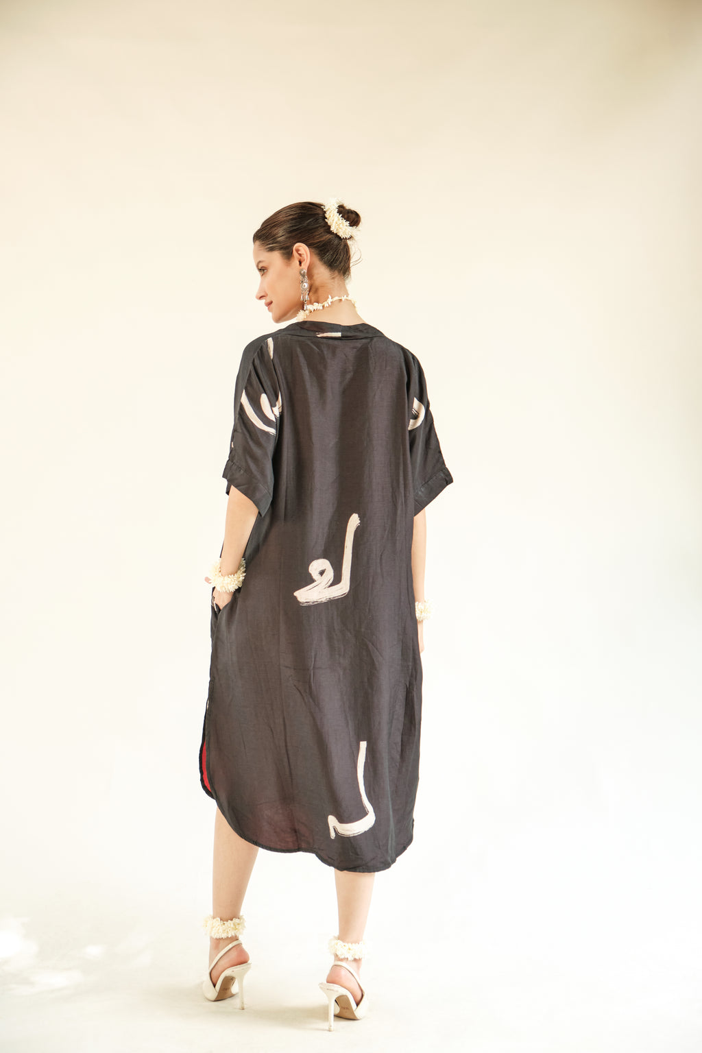 Aksharam varambu kurta