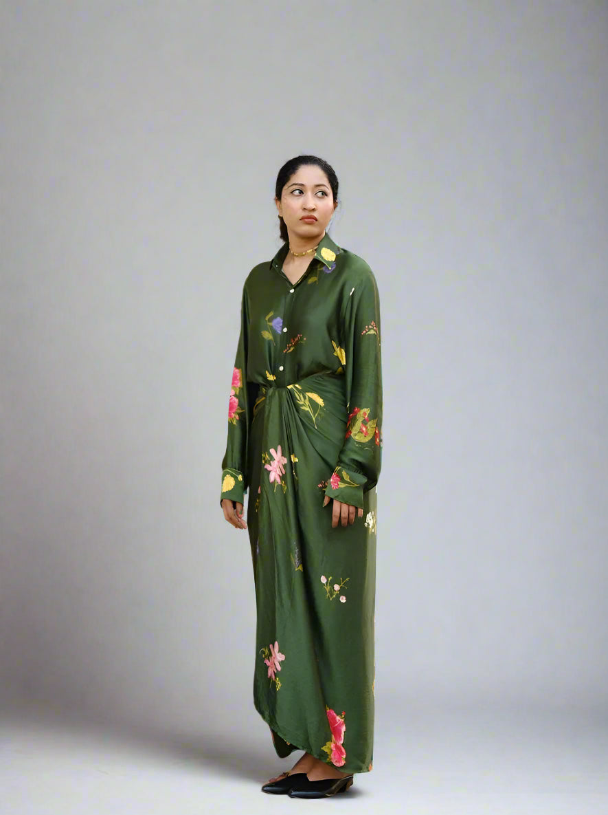 Pookkuda Green Drape Set